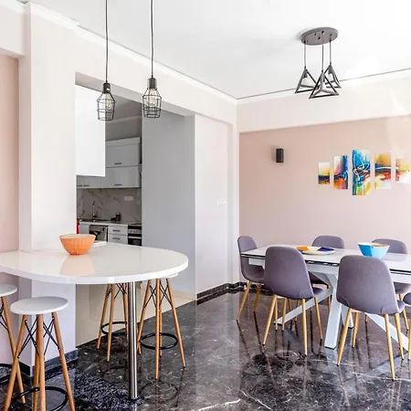 Penthouse In The Heart Of / Koukaki Area * Athens